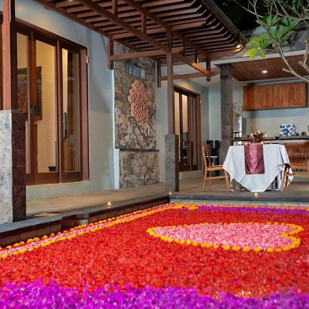 Kusuma Living And Villa Seminyak Esterno foto