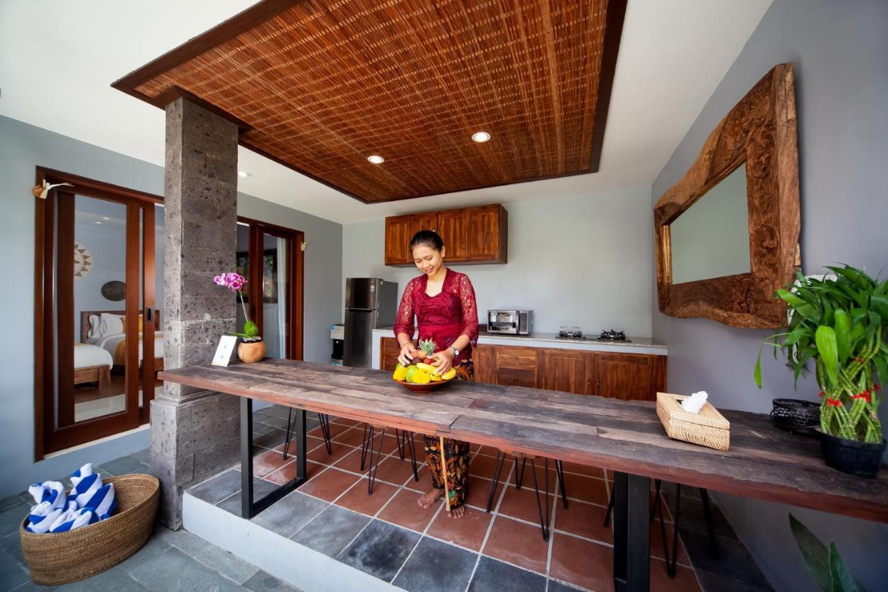 Kusuma Living And Villa Seminyak Esterno foto