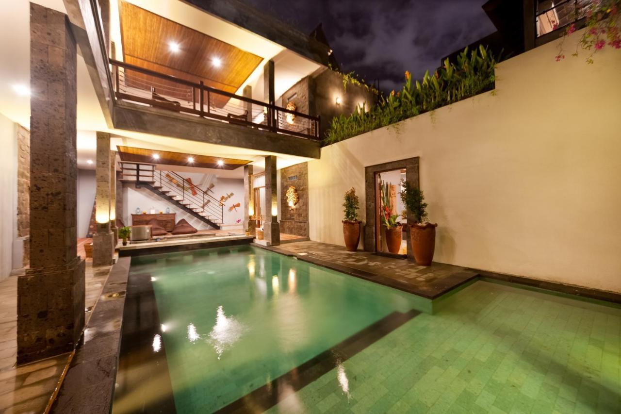 Kusuma Living And Villa Seminyak Esterno foto