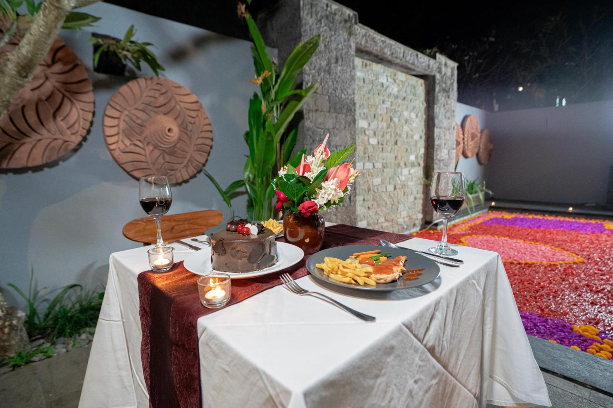 Kusuma Living And Villa Seminyak Esterno foto
