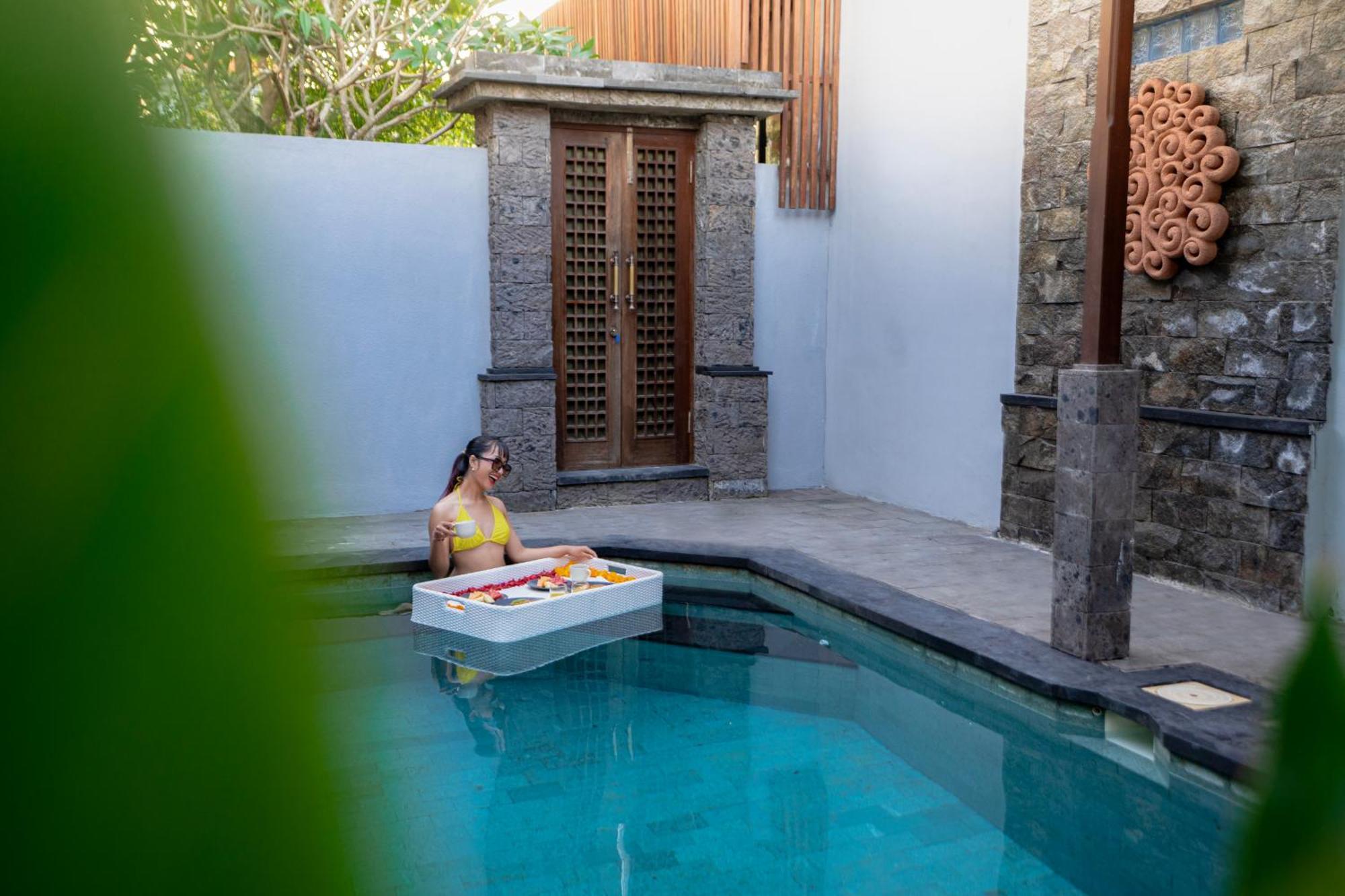 Kusuma Living And Villa Seminyak Esterno foto