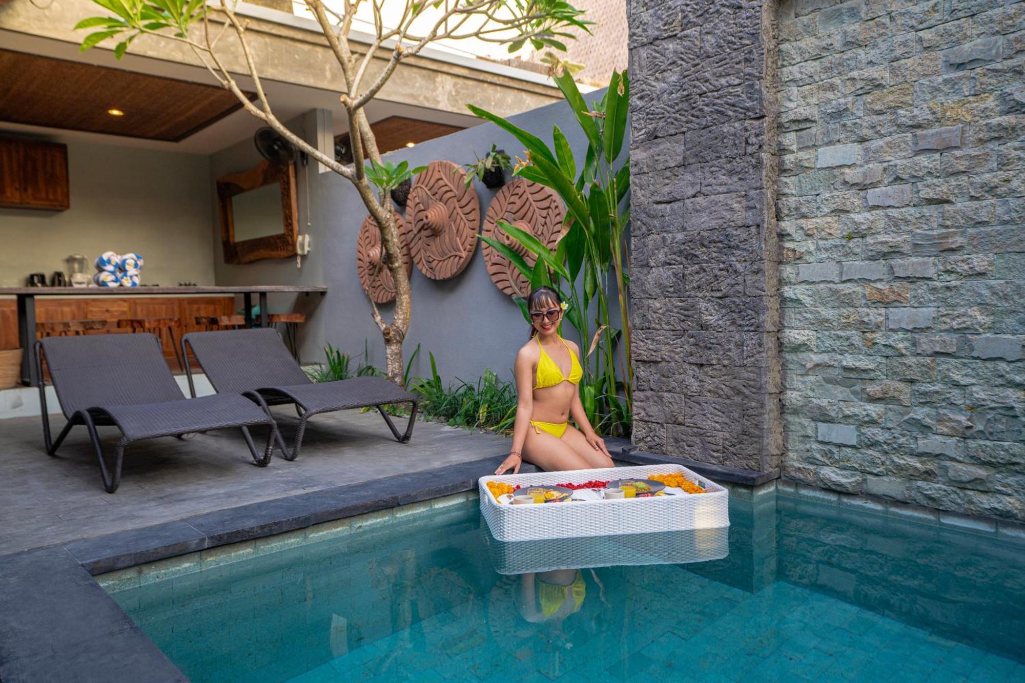 Kusuma Living And Villa Seminyak Esterno foto