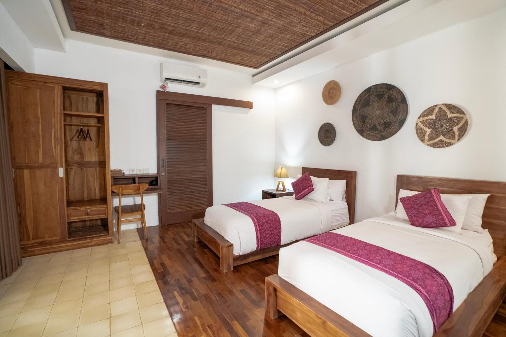 Kusuma Living And Villa Seminyak Esterno foto