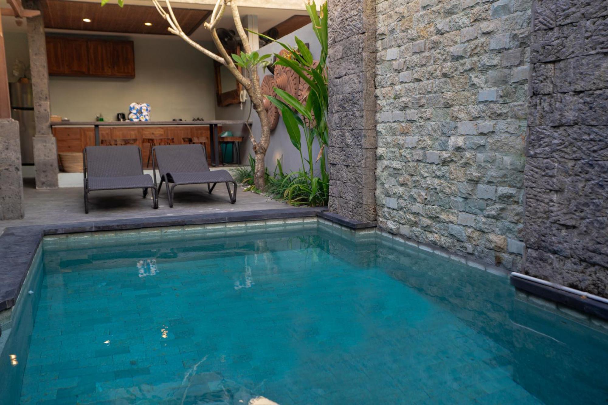 Kusuma Living And Villa Seminyak Esterno foto